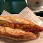 Get a hot dog set at Pronto Sannomiya Mint store!